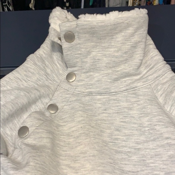 Isabel Maternity Sweetshirt - Picture 2 of 3